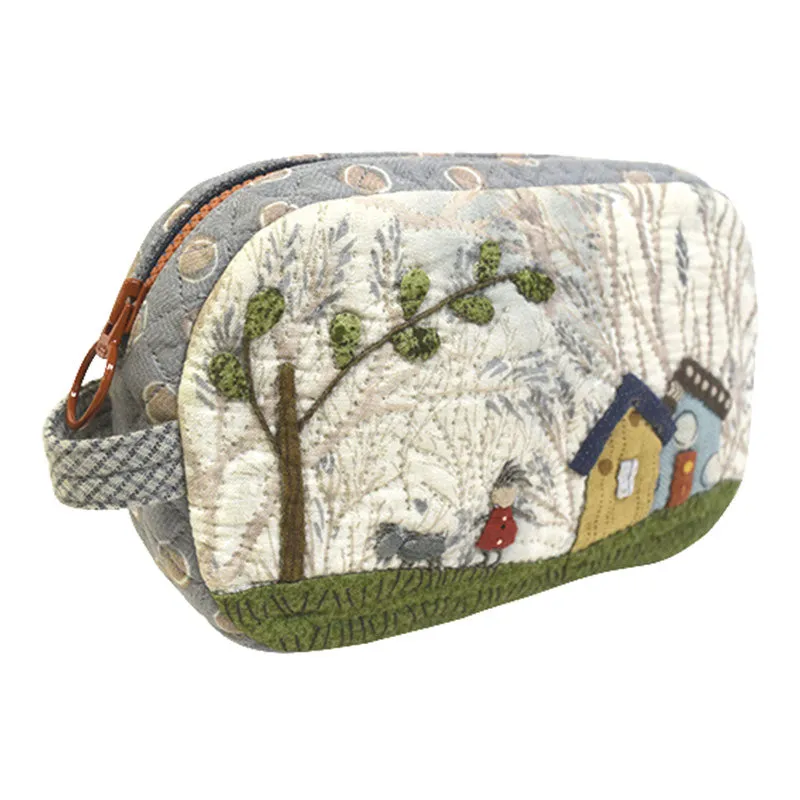 Yoko Saito Small Pouch with Girl and Dog kit pochette appliqué