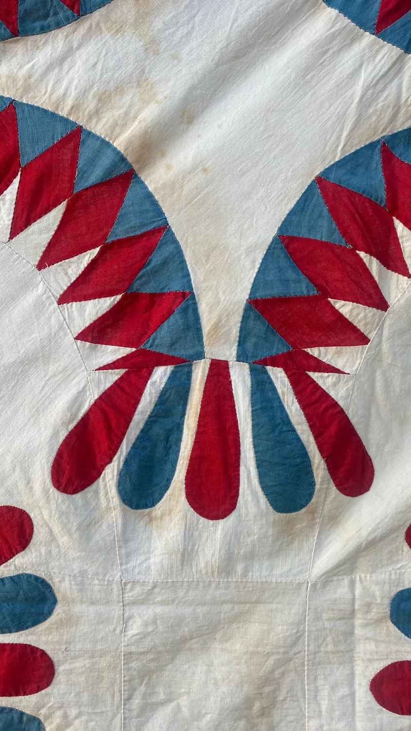 French General Red and Blue dessus de quilt ancien rouge bleu