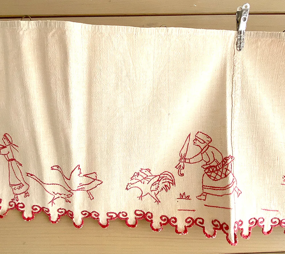 French General Antique Red Work bordure brodée lin oies 249 cm