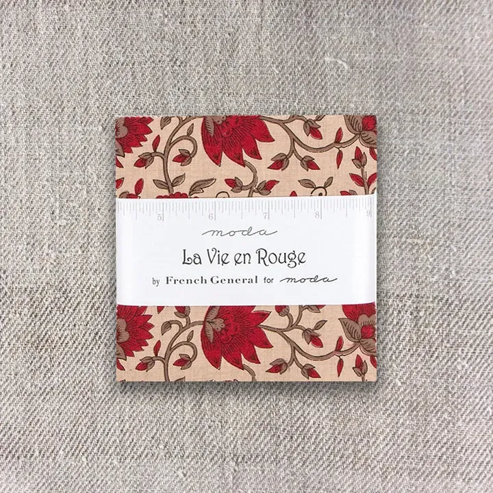 French General La Vie En Rouge mini charm pack coton 42 pcs