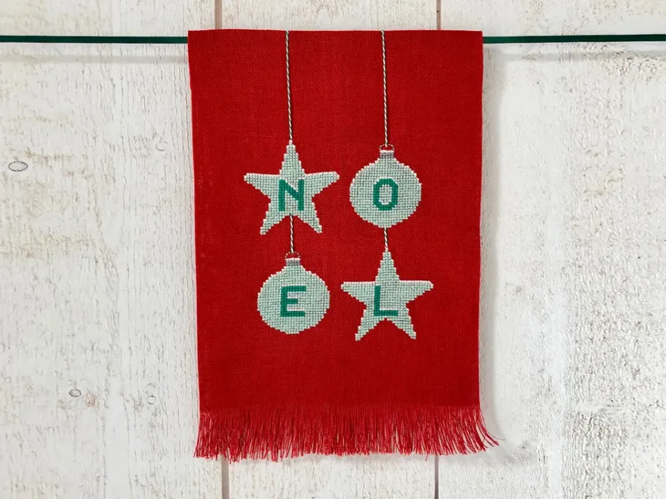 La Croix et La Manière Étoiles & Boules kit Noël lin rouge
