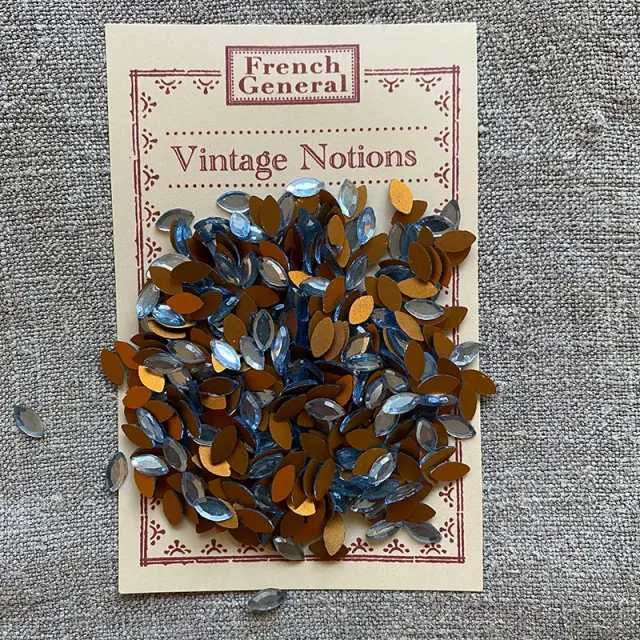 French General vintage bleu pâle cabochons verre 4x10mm lot 432