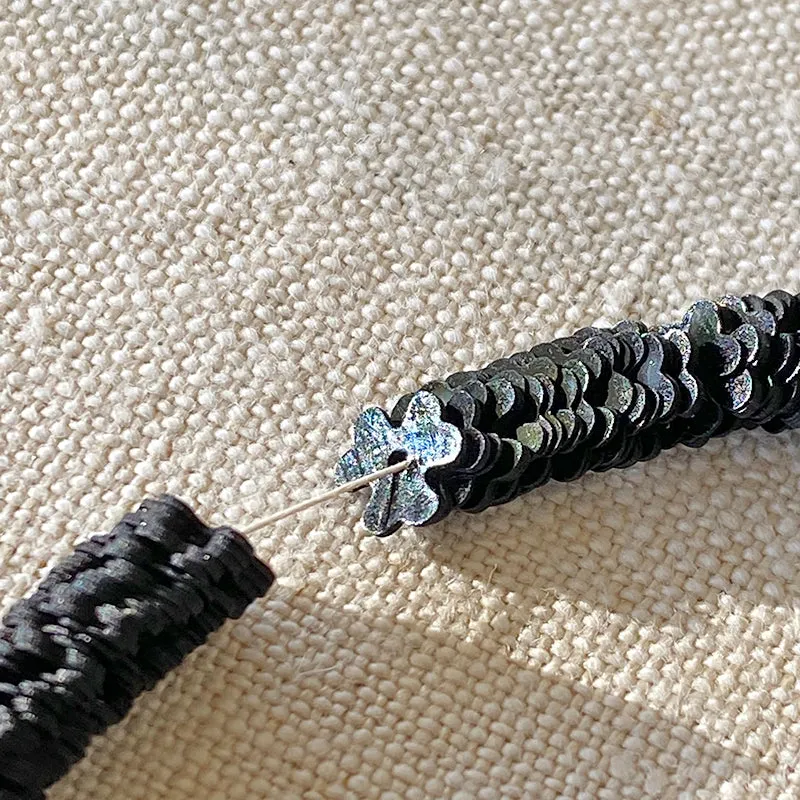 French General paillettes vintage noires trèfle couture