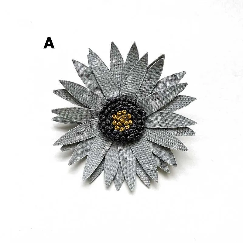 Yoko Saito Sutekini kit 3 broches fleurs sans patron