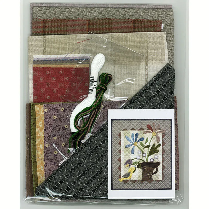 Yoko Saito tapisserie fleurs et oiseau kit appliqué 35x40 cm