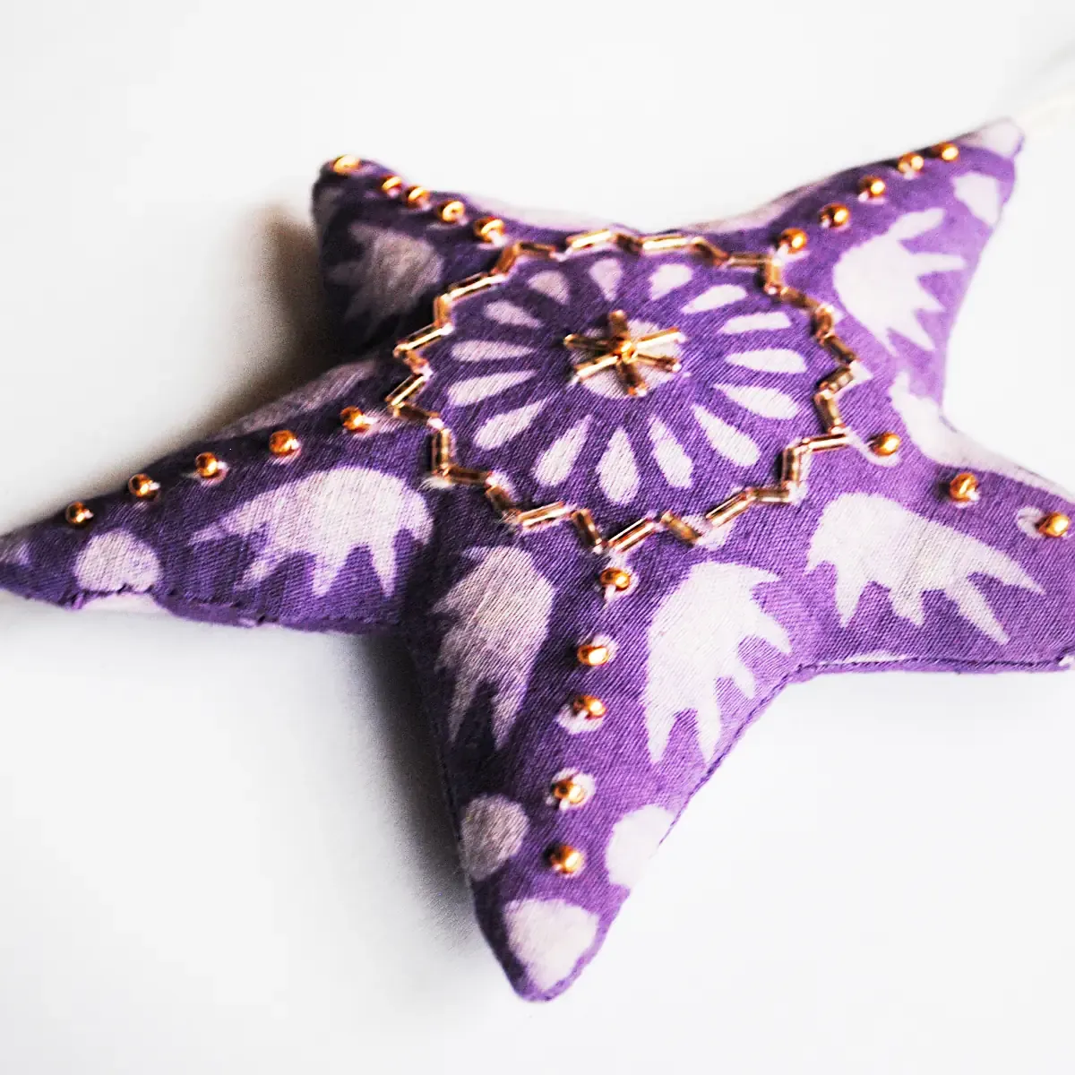 Tribu Indigo étoile à suspendre tissu violet 15×15 cm coton