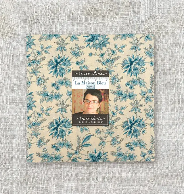 French General La Maison Bleu Layer Cake tissu 42 coupons bleus
