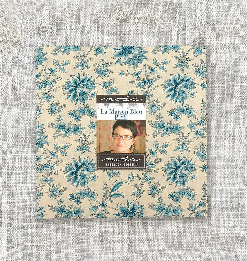 French General La Maison Bleu Layer Cake tissu 42 coupons bleus