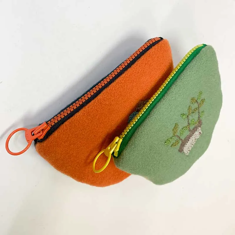 Yoko Saito Wool Darning kit pochette brodée laine 13cm