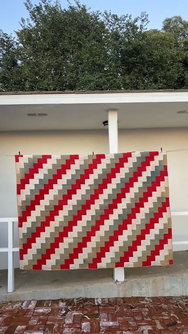 French General Early Streak quilt ancien 183x190 cm cousu main