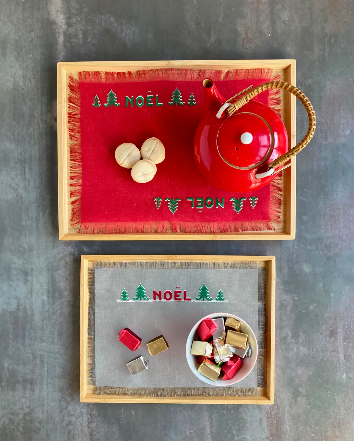 La Croix et La Manière Noël Enneigé livret broderie vinyle