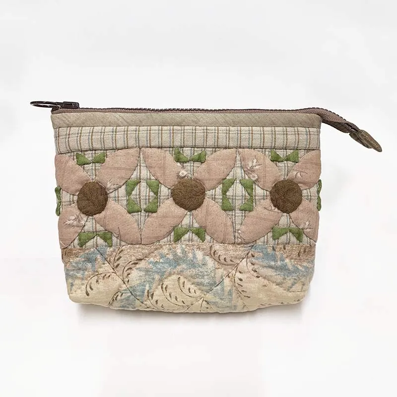 Yoko Saito Avalanche Lily kit trousse patchwork rose