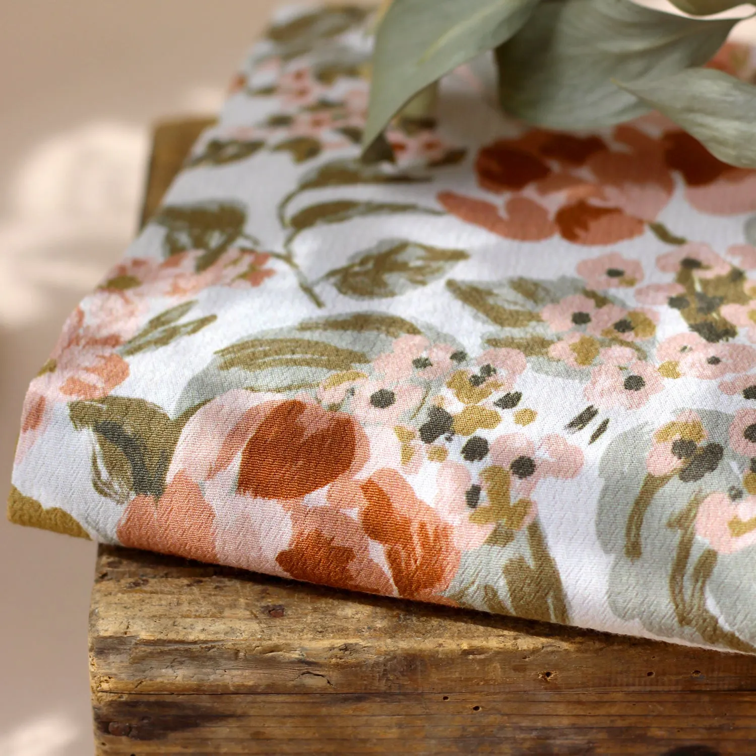 La Maison Naïve Jardin tissu crêpe viscose blanc cassé au mètre