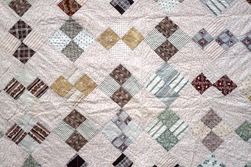 French General Four Patch quilt ancien calicot 157x188cm