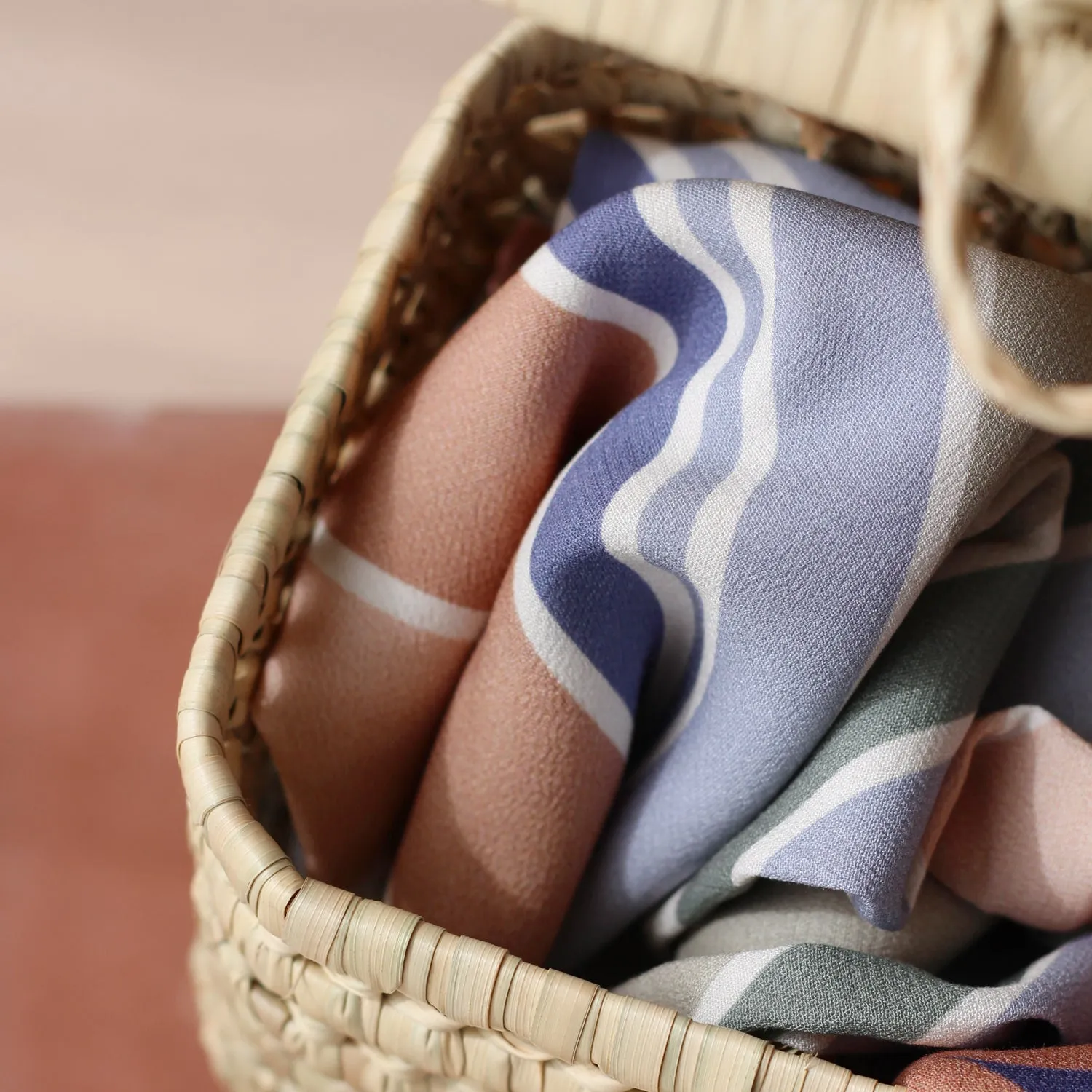 La Maison Naïve coupon crêpe viscose rayures diagonales