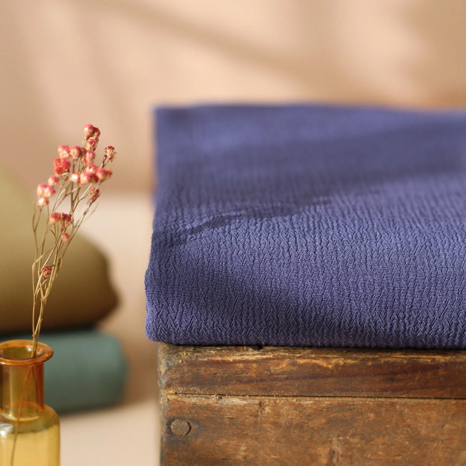 La Maison Naïve Crêpe Marocain tissu viscose indigo au mètre
