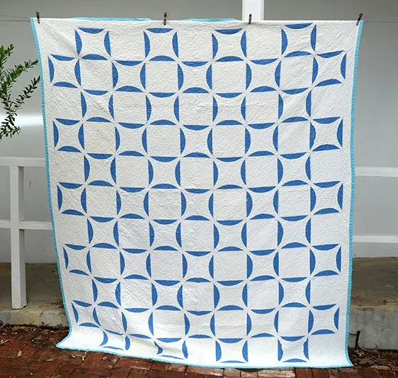 French General Square in a Circle quilt ancien 188x216 bleu