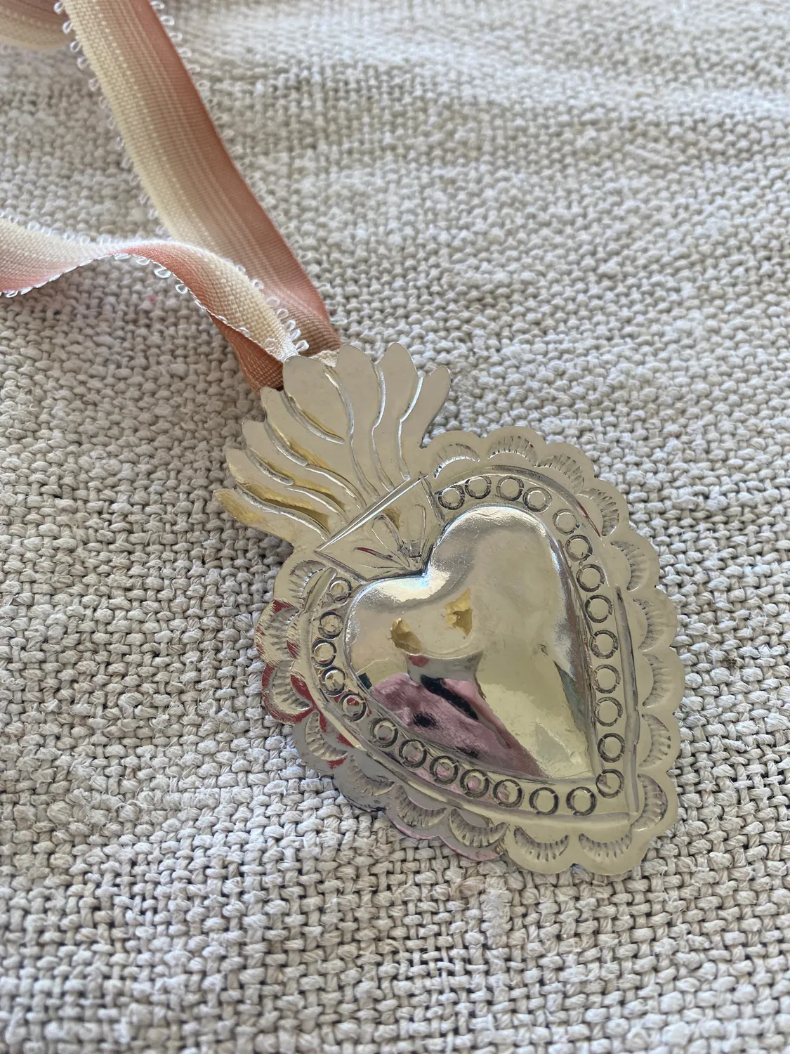 French General Alpaca Corazón pendentif coeur sacré large n°8