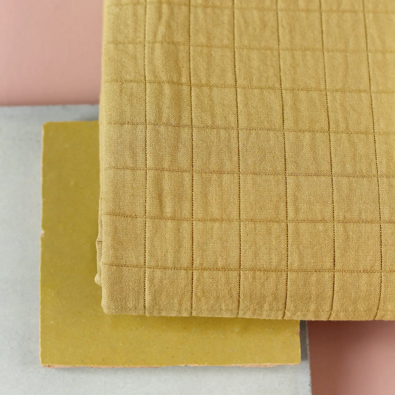 La Maison Naïve coton matelassé Bronze tissu uni capitonné