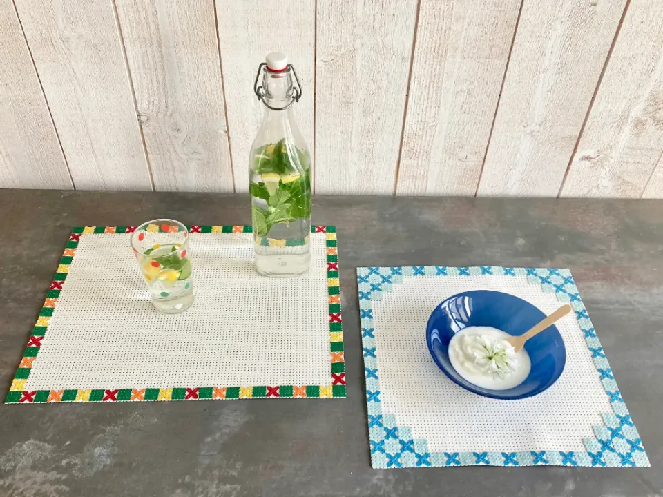 La Croix et La Manière Mosaïque fleurie kit vinyle multicolore