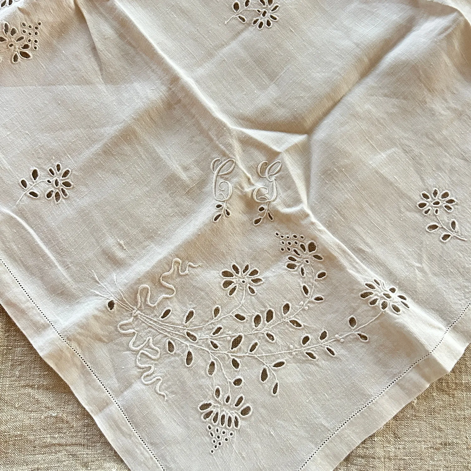 French General Vintage Linen Tea Set nappe + serviettes lin brodé CG