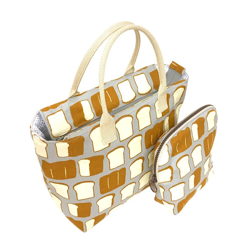 Yoko Saito White Bread kit sac isotherme et pochette