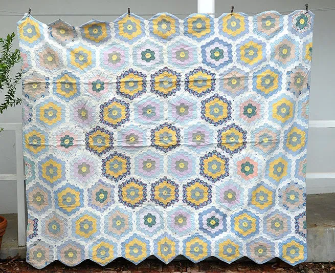 French General Grandmother's Garden quilt ancien bleu jaune