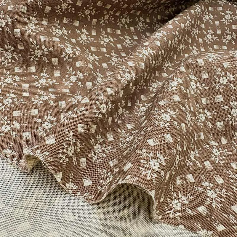 Yoko Saito 2026-01-A13 tissu coton fleurs marron au mètre