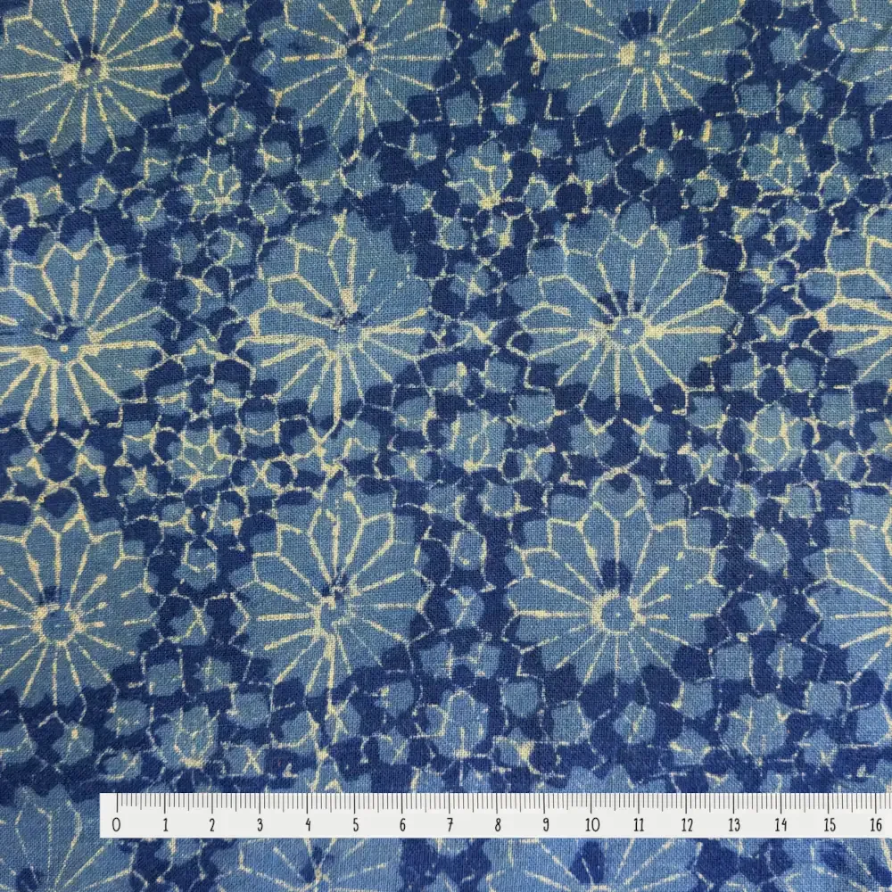 Tribu Indigo rosace bleu tissu coton bio 115g au mètre