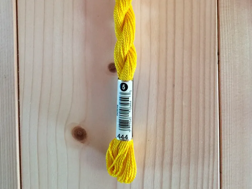 La Croix et La Manière coton perlé n°5 jaune nº444 25 m